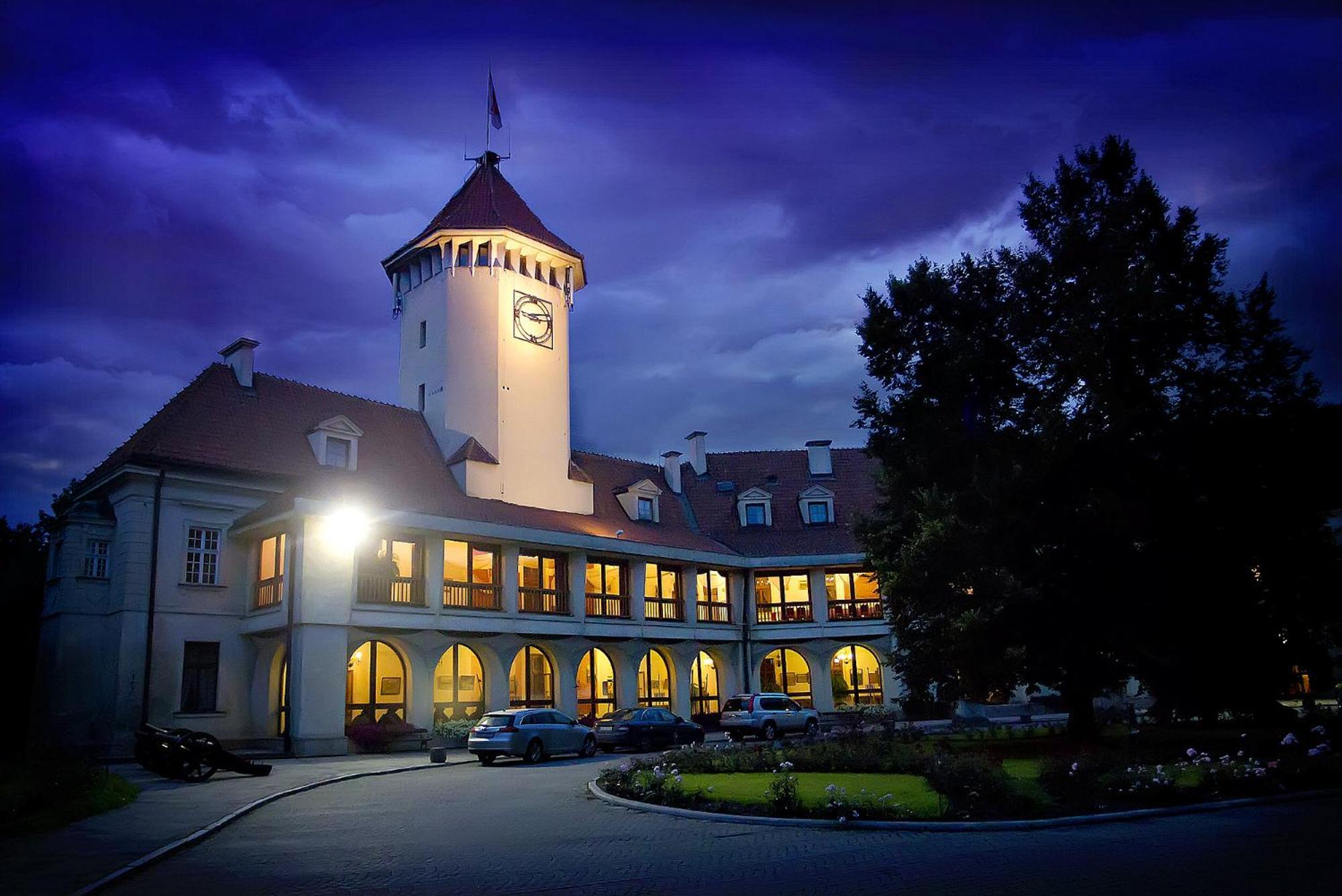 Hotel Zamek Pultusk Dom Polonii Экстерьер фото
